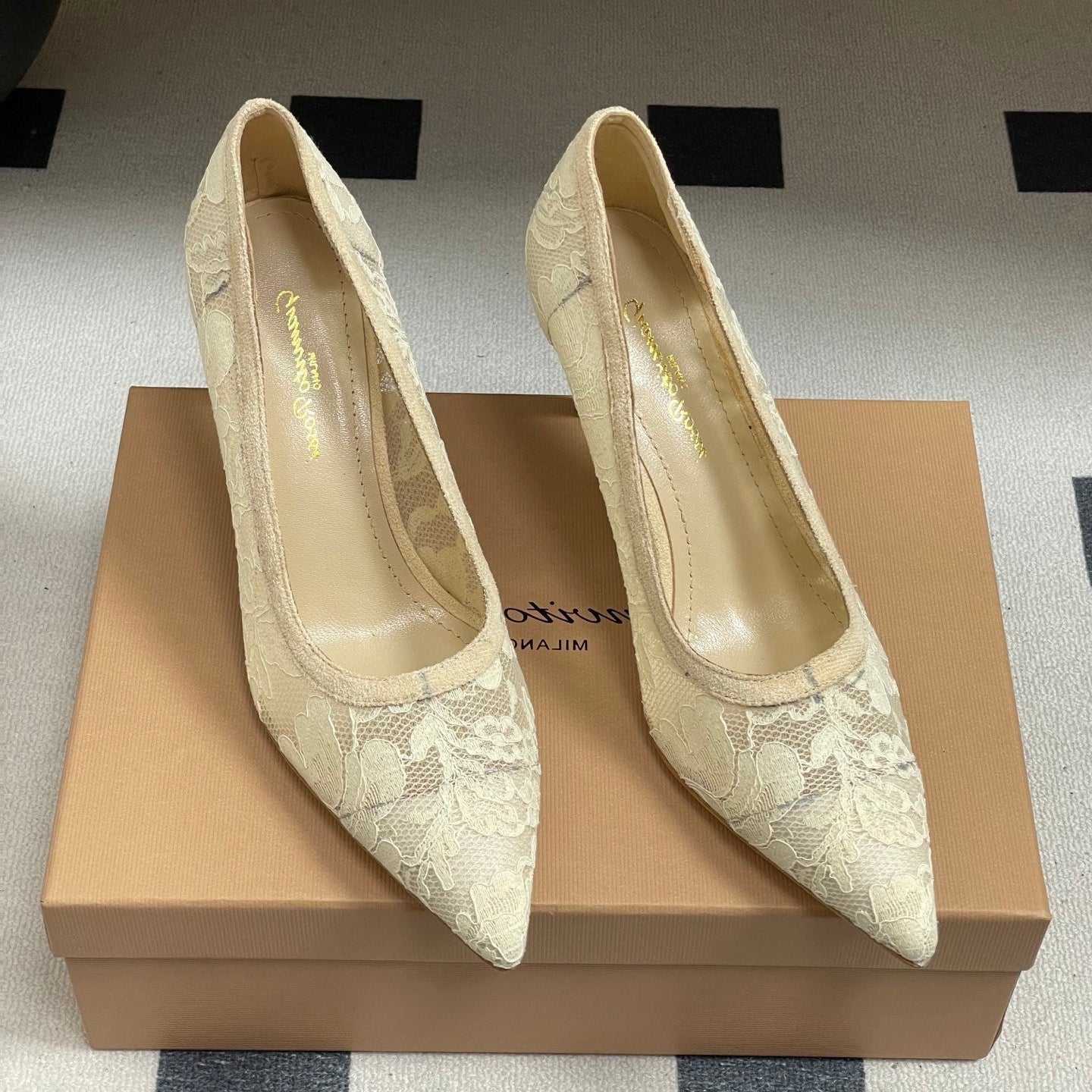 GIANVITO ROSSI 26S HIGH HEELS 85 MM IN CREAM WHITE LACE
