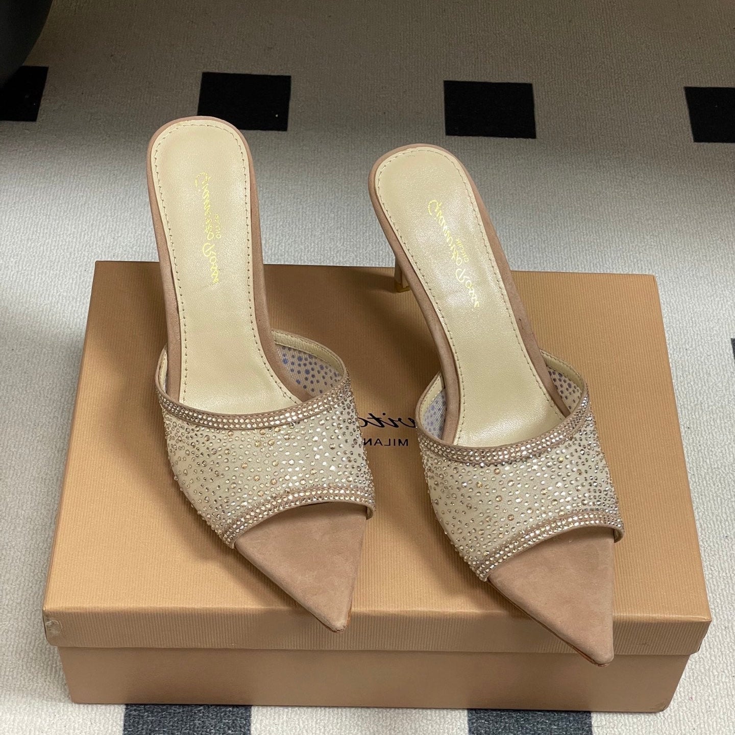GIANVITO ROSSI 26S HIGH HEELS 85 MM IN NUDE BEIGE SUEDE WITH RHINESTONE STRAP