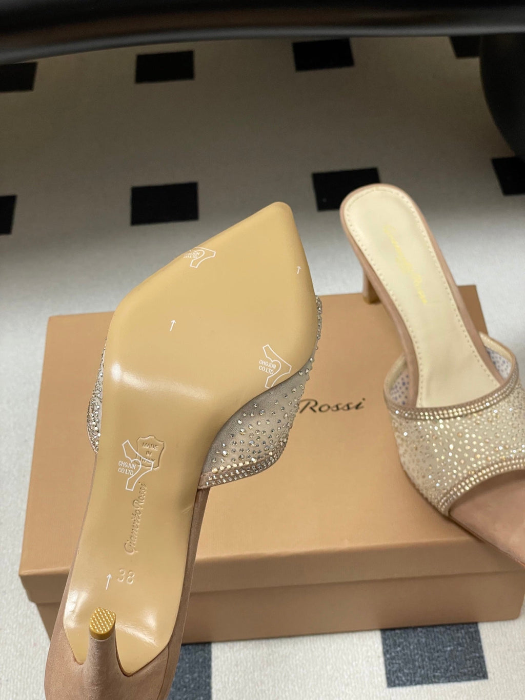 GIANVITO ROSSI 26S HIGH HEELS 85 MM IN NUDE BEIGE SUEDE WITH RHINESTONE STRAP
