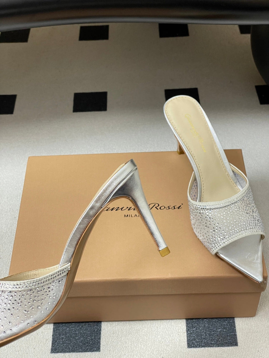 GIANVITO ROSSI 26S HIGH HEELS 85 MM IN SILVER LAMBSKIN WITH RHINESTONE STRAP