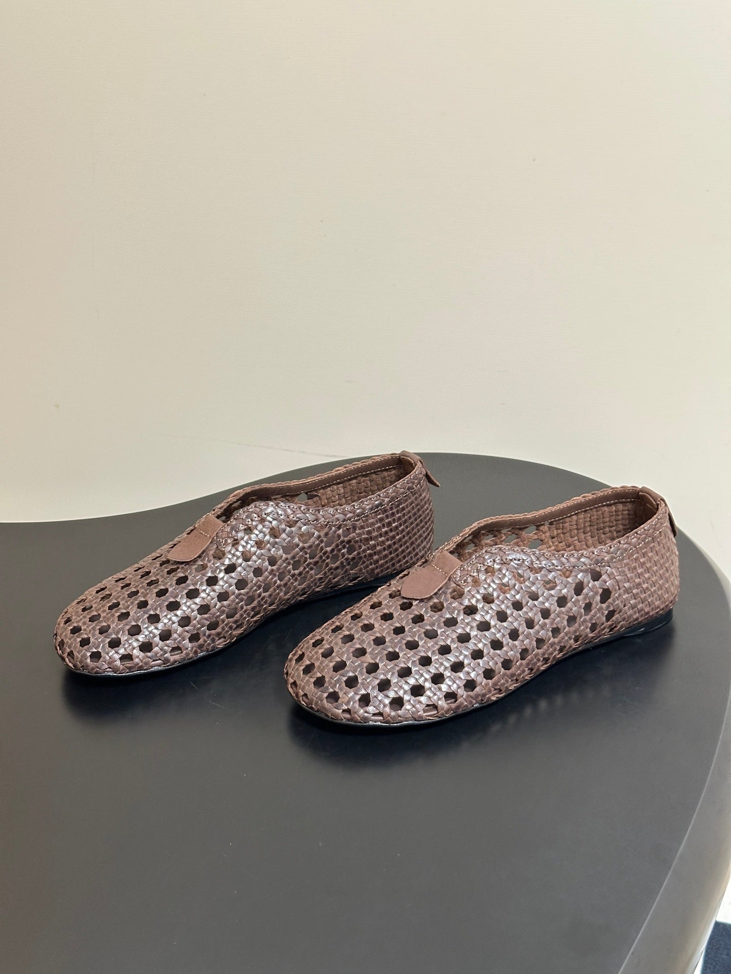LP 26S BALLET FLATS IN DARK BROWN CALFSKIN WITH BASKETWEAVE DESIGN