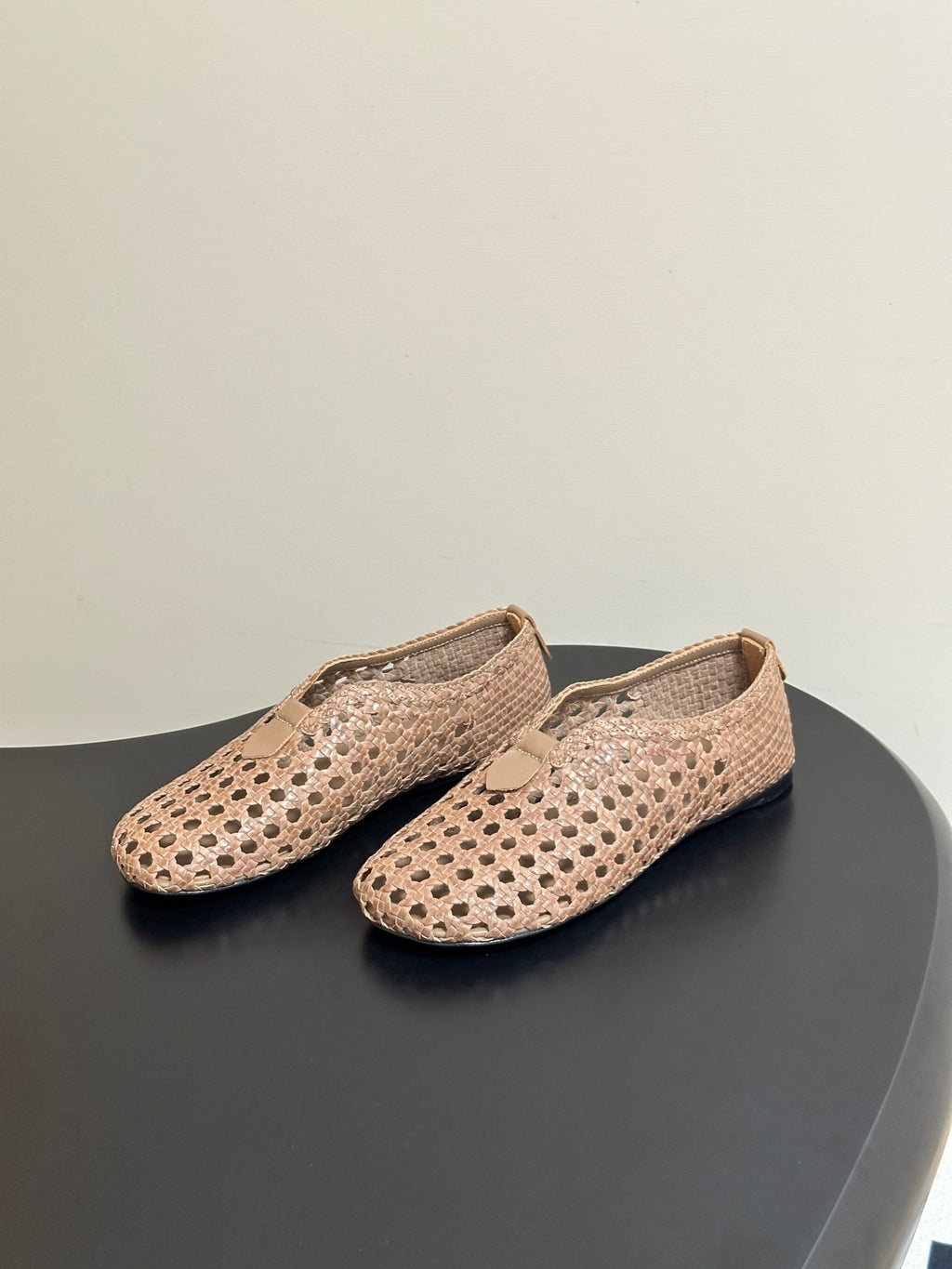 LP 26S BALLET FLATS IN DARK BEIGE CALFSKIN WITH BASKETWEAVE DESIGN