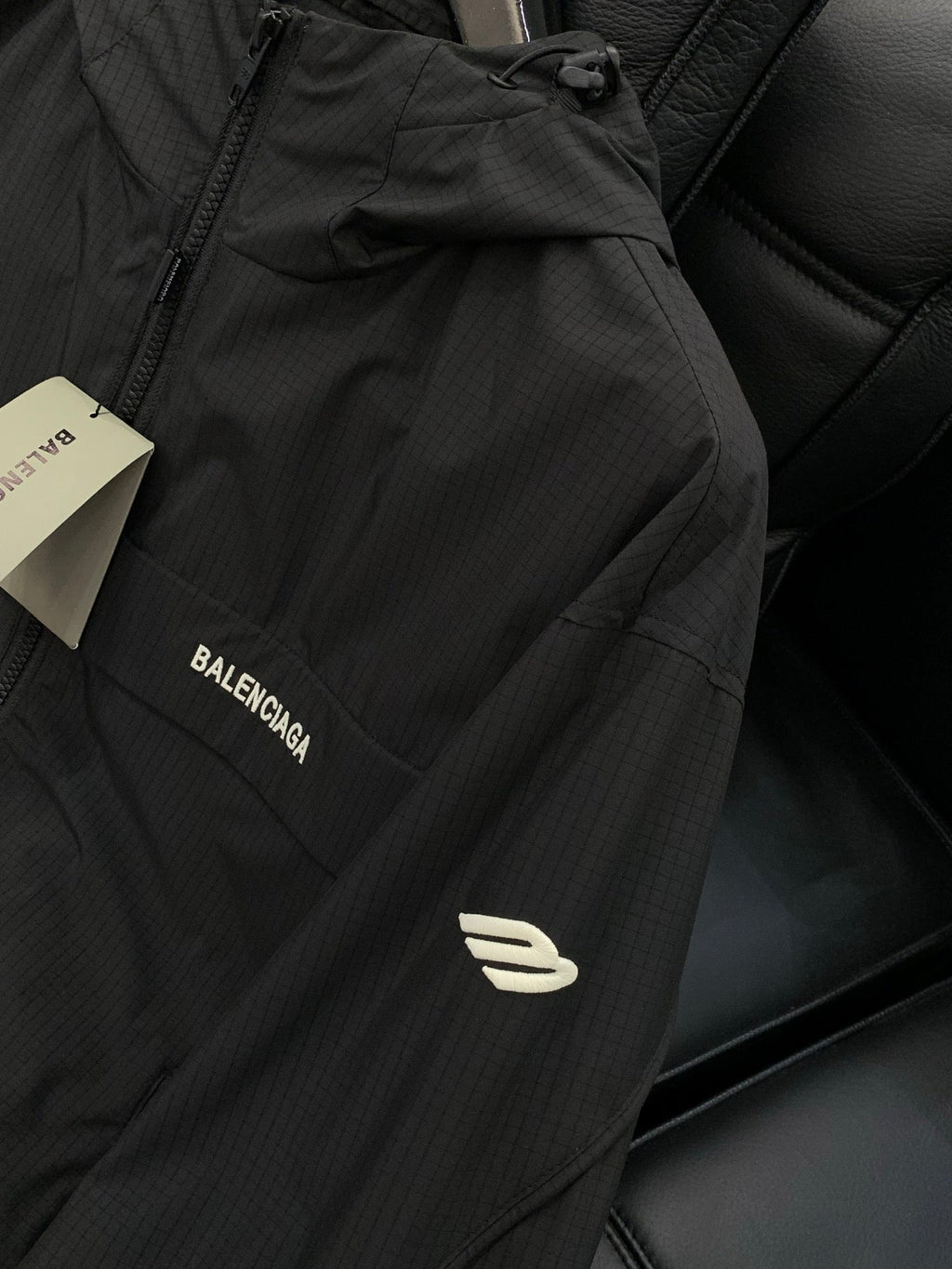 BALENCIAGA 26S HOODED JACKET 158