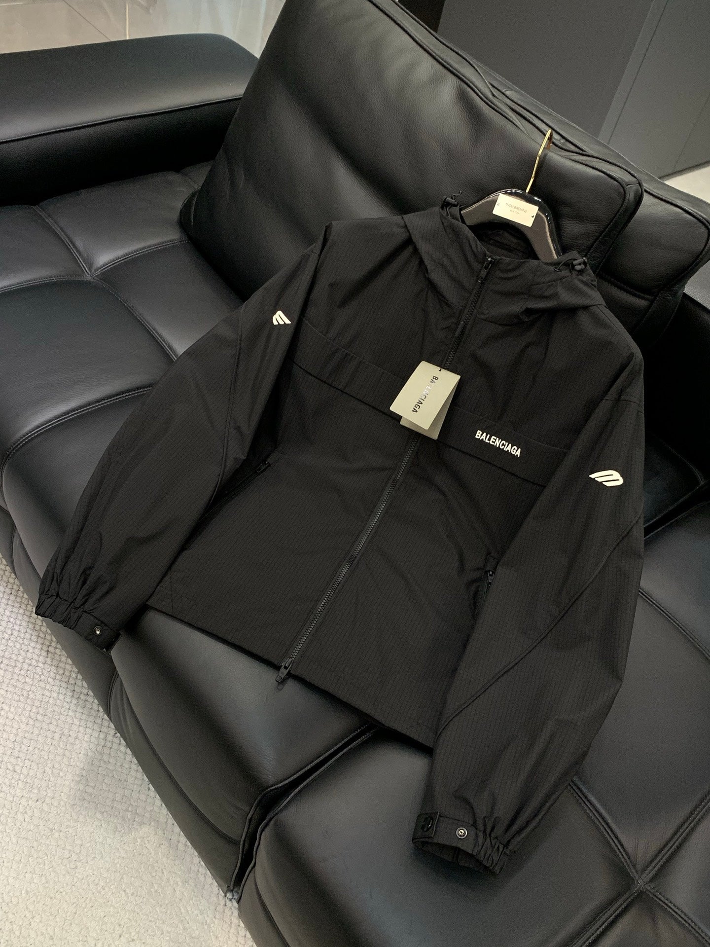BALENCIAGA 26S HOODED JACKET 158