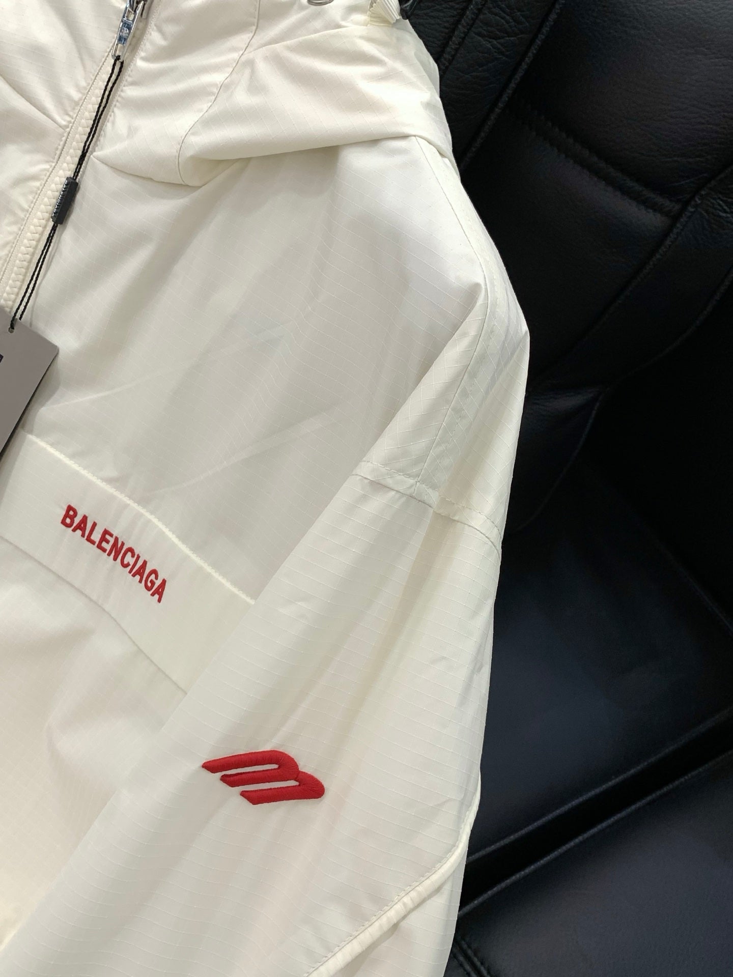BALENCIAGA 26S HOODED JACKET 159