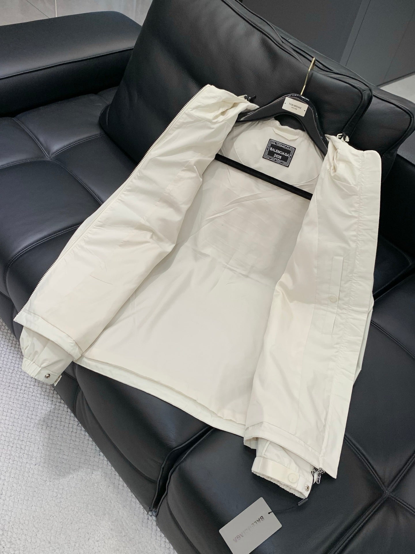 BALENCIAGA 26S HOODED JACKET 159