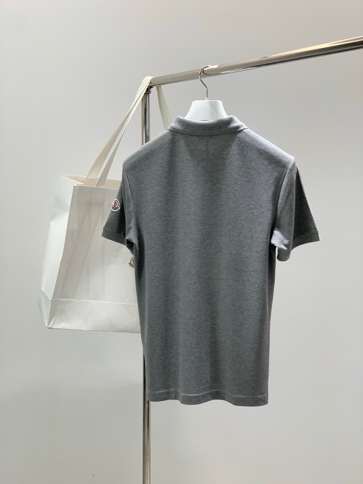 MONCLER 26S POLO SHIRT 587