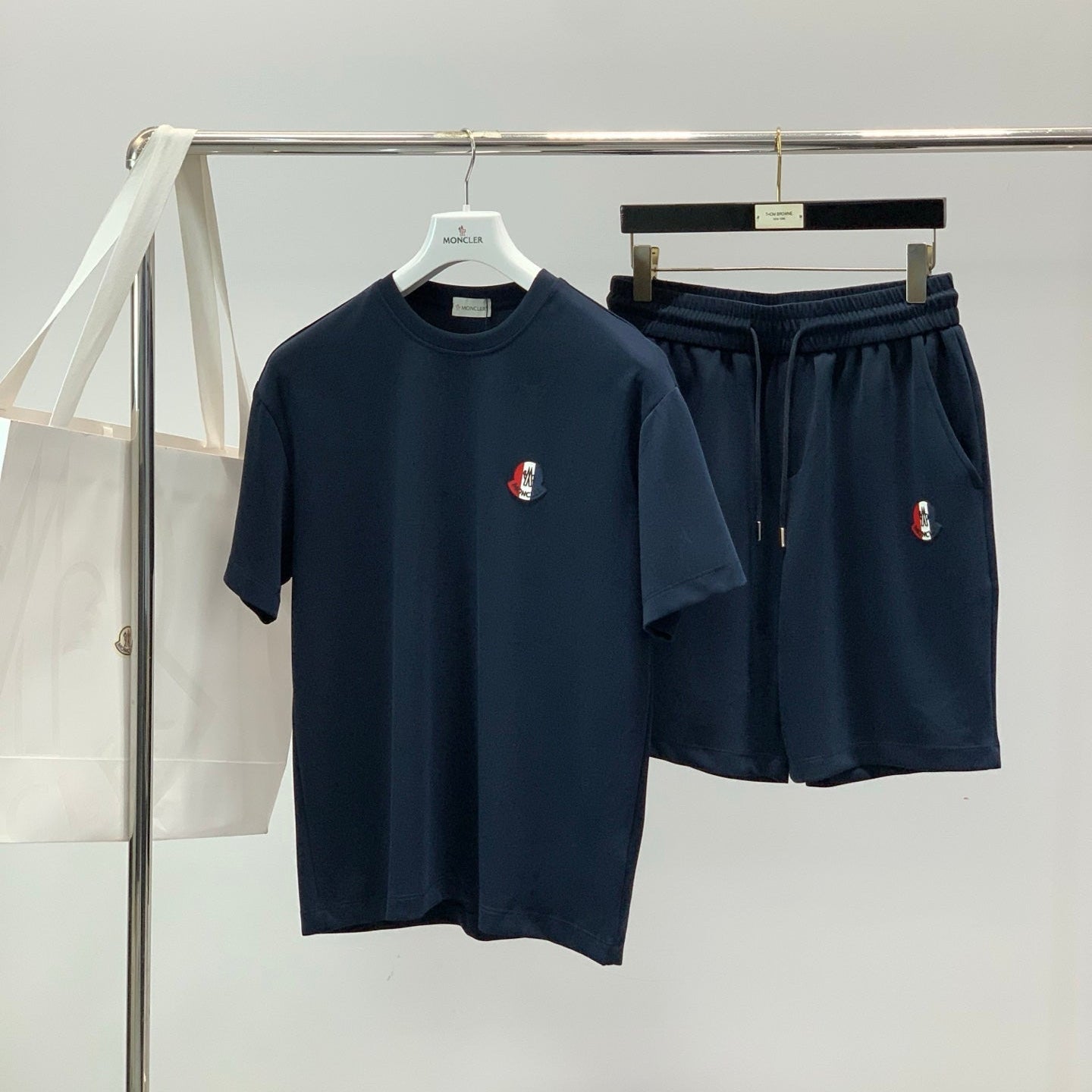 MONCLER 26S SHORT SLEEVE SET 559
