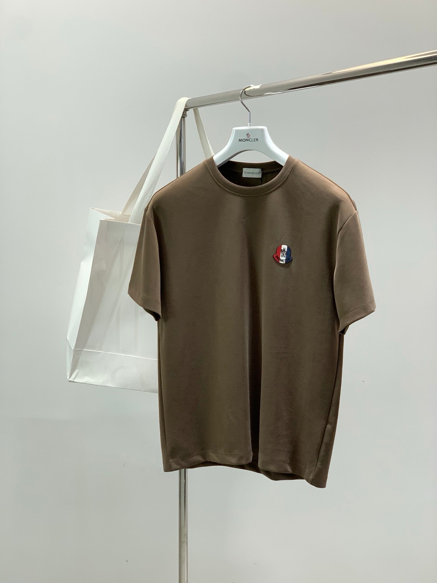 MONCLER 26S SHORT SLEEVE SET 560