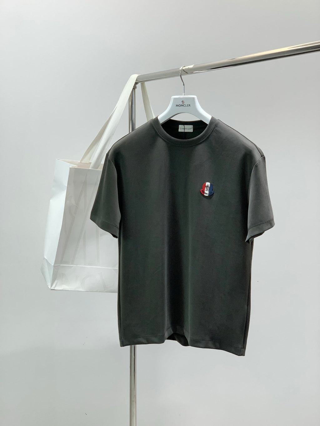 MONCLER 26S SHORT SLEEVE SET 561