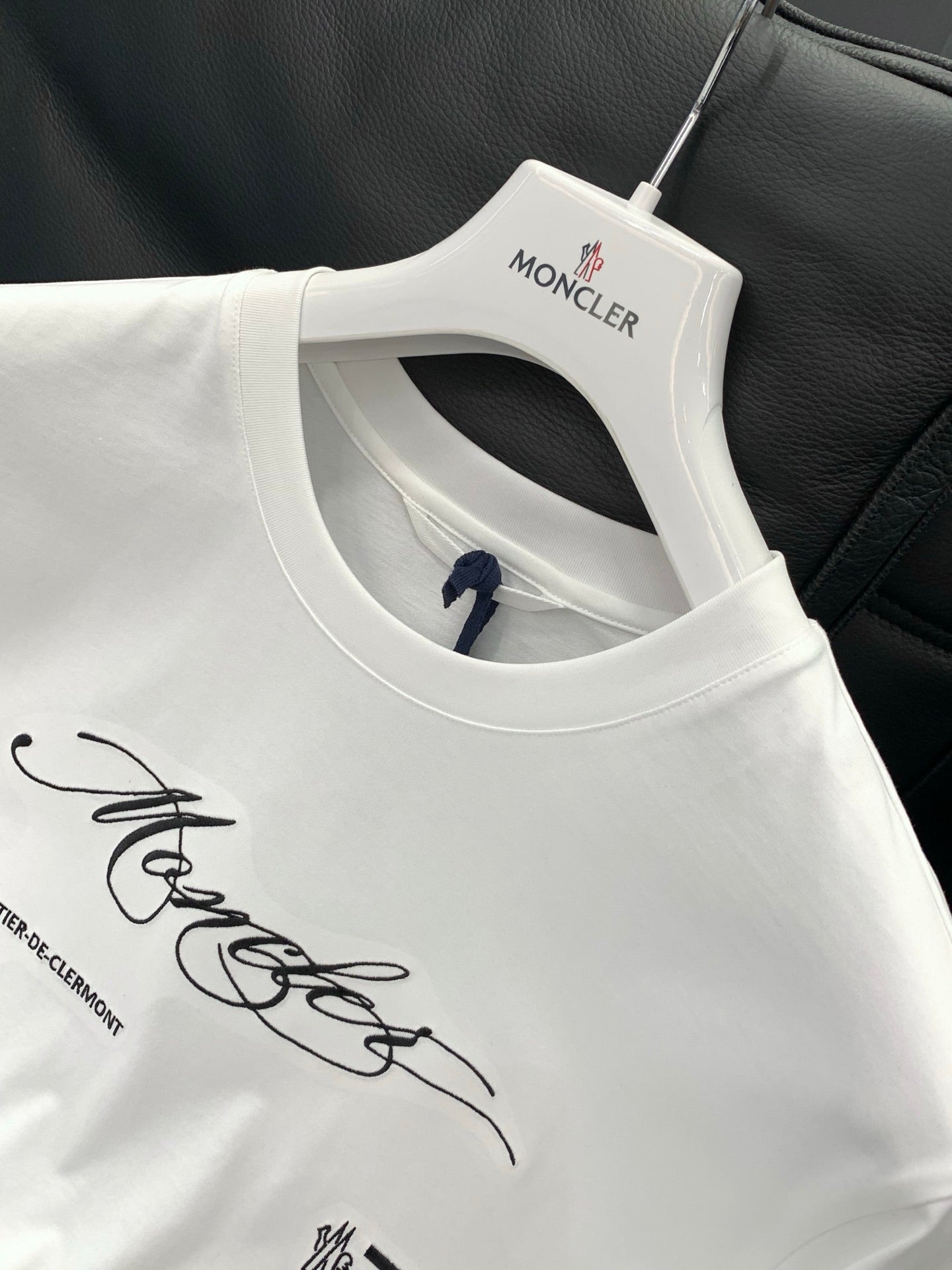 MONCLER 26S CREWNECK SHORT SLEEVE T-SHIRT 563