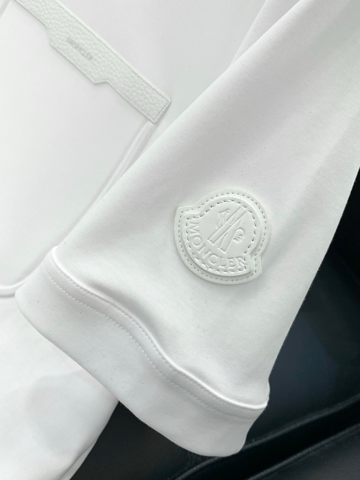 MONCLER 26S CREWNECK SHORT SLEEVE T-SHIRT 565