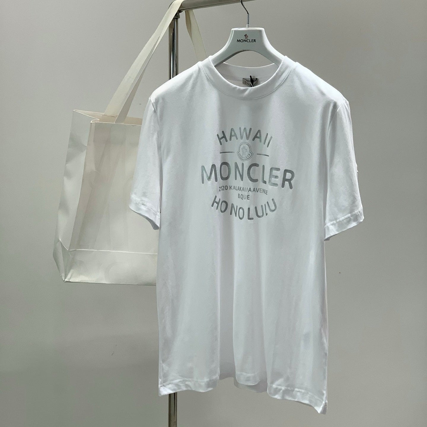 MONCLER 26S SHORT-SLEEVE T-SHIRT 678