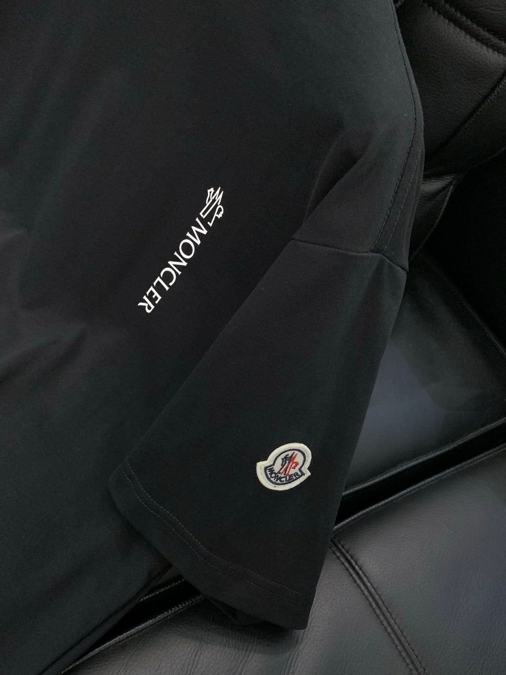 MONCLER 26S SHORT-SLEEVE T-SHIRT 683
