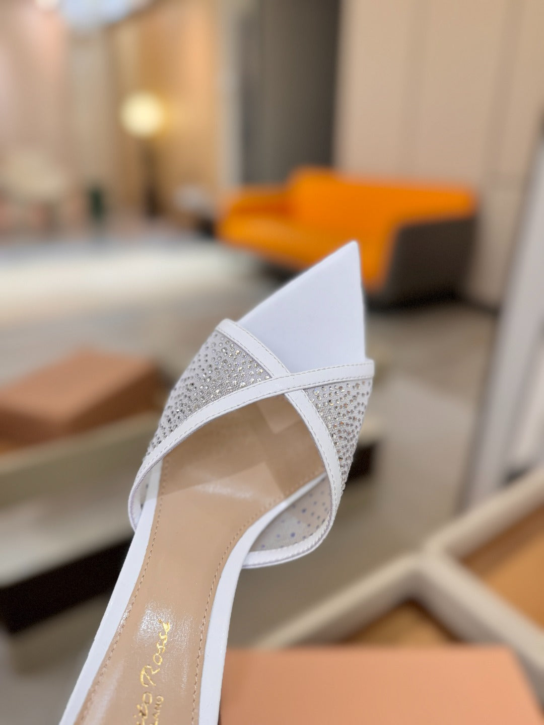 GIANVITO ROSSI 26S POINTED TOE HIGH HEELS 85 MM IN WHITE LAMBSKIN WITH RHINESTONE STRAP