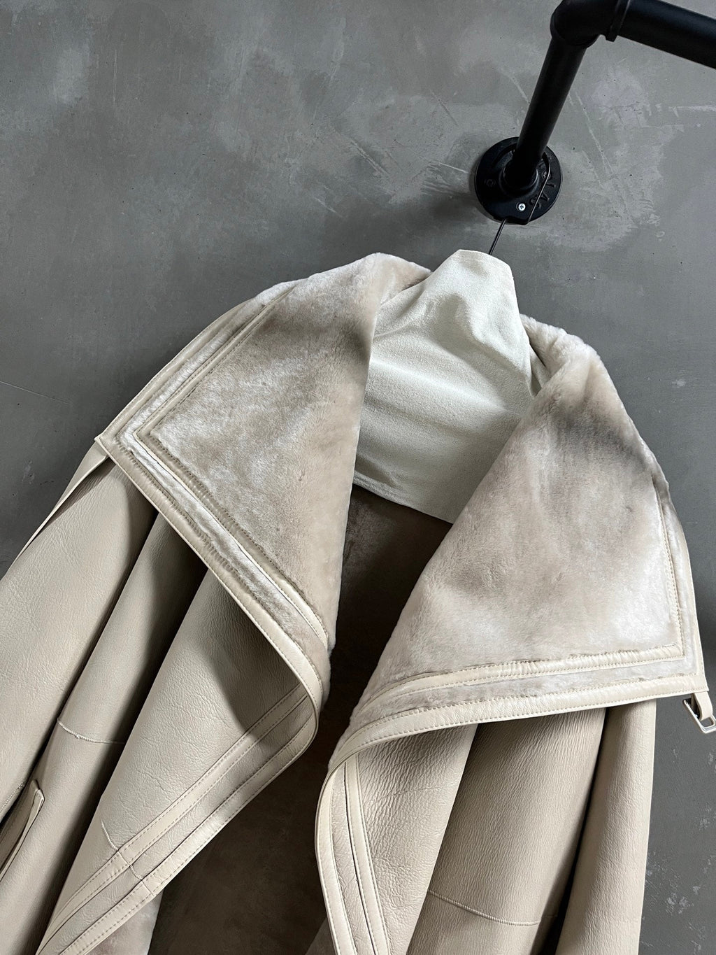 HERMES 25S TRENCH COAT 143