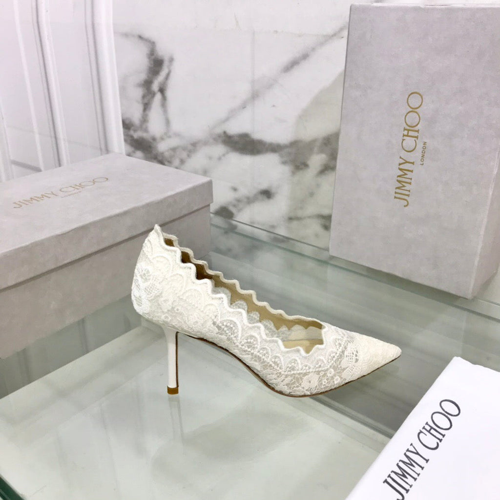 JIMMY CHOO 26S SCALLOPED LACE PUMP 85 MM IN WHITE FABRIC