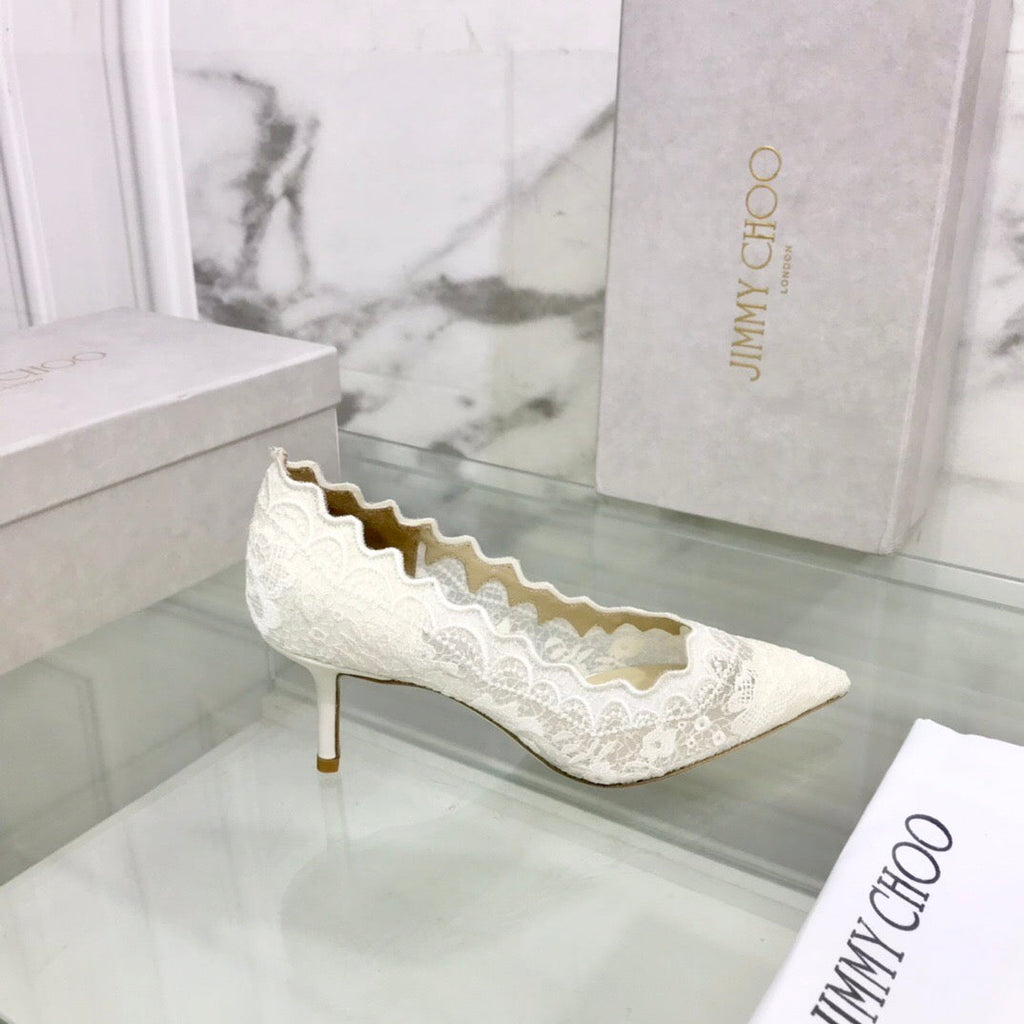 JIMMY CHOO 26S SCALLOPED LACE PUMP 65 MM IN WHITE FABRIC
