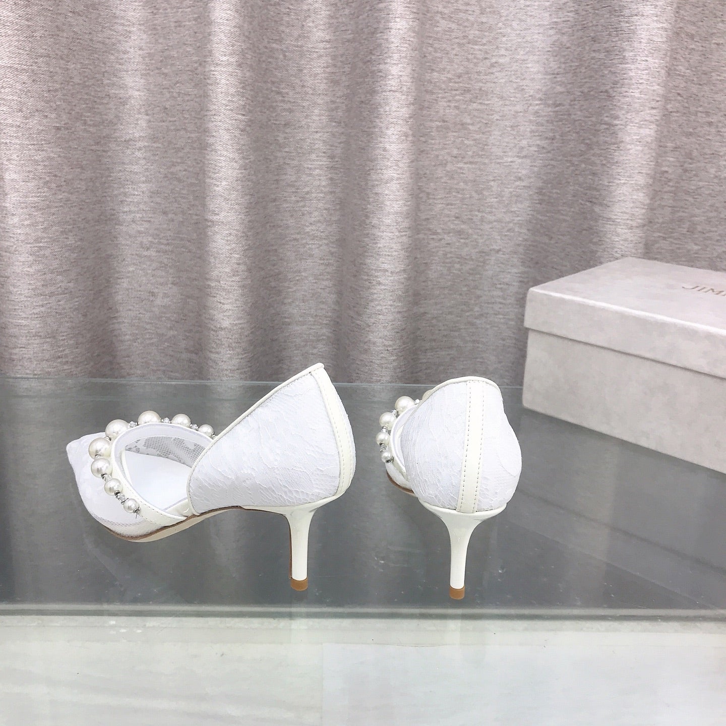 JIMMY CHOO 26S HIGH HEELS 65 MM IN WHITE LACE PEARL-EMBELLISHED