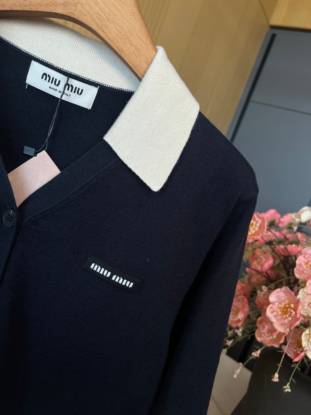 MIUMIU CARDIGAN STYLE 428