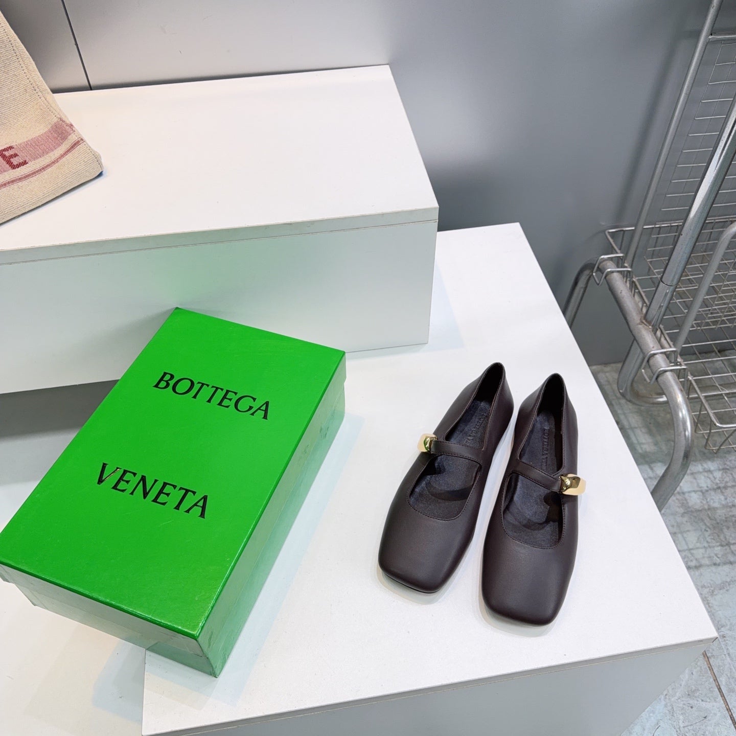 BOTTEGA VENETA 26S SQUARE-TOE MARY JANES IN DARK BROWN LAMBSKIN