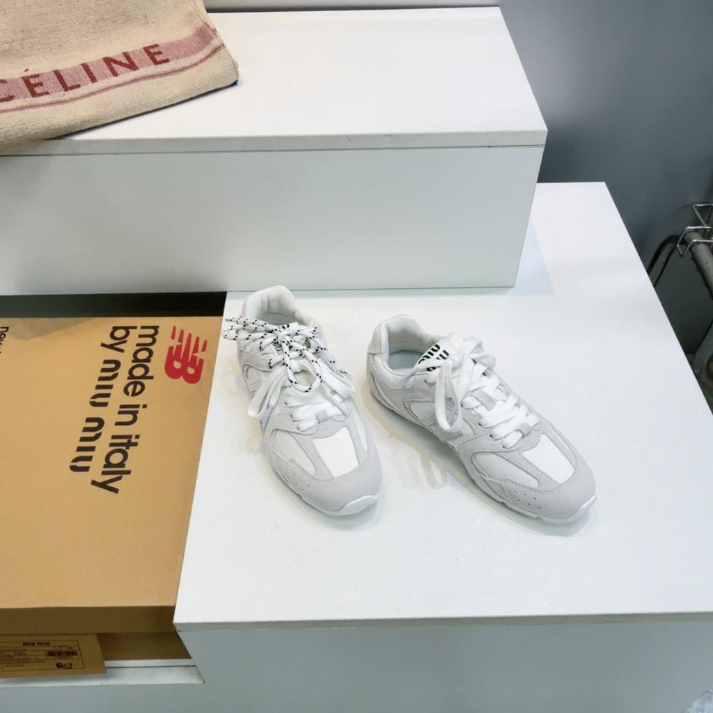 MIUMIU 26S NEW BALANCE SNEAKERS IN WHITE SUEDE & FABRIC