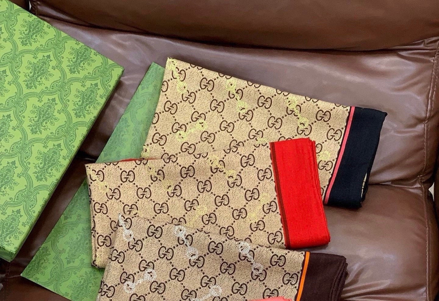 GUCCI 26S SCARF 135 IN CASHMERE AND SILK 315167