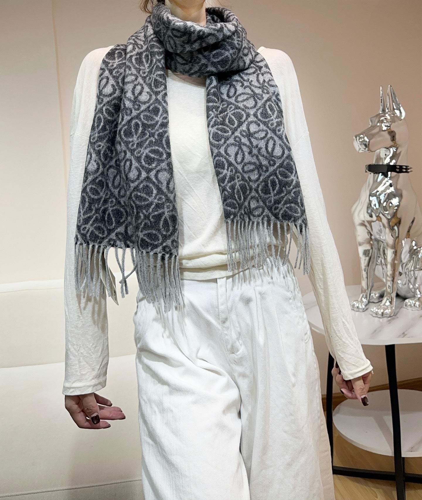 LOEWE 26S SCARF 180 IN CASHMERE WOOL 266433