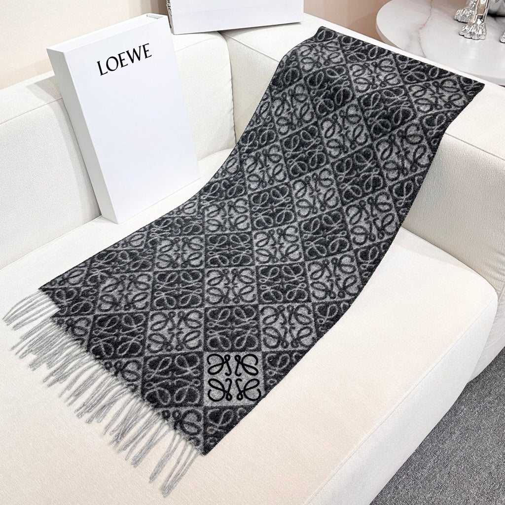 LOEWE 26S SCARF 180 IN CASHMERE WOOL 266433