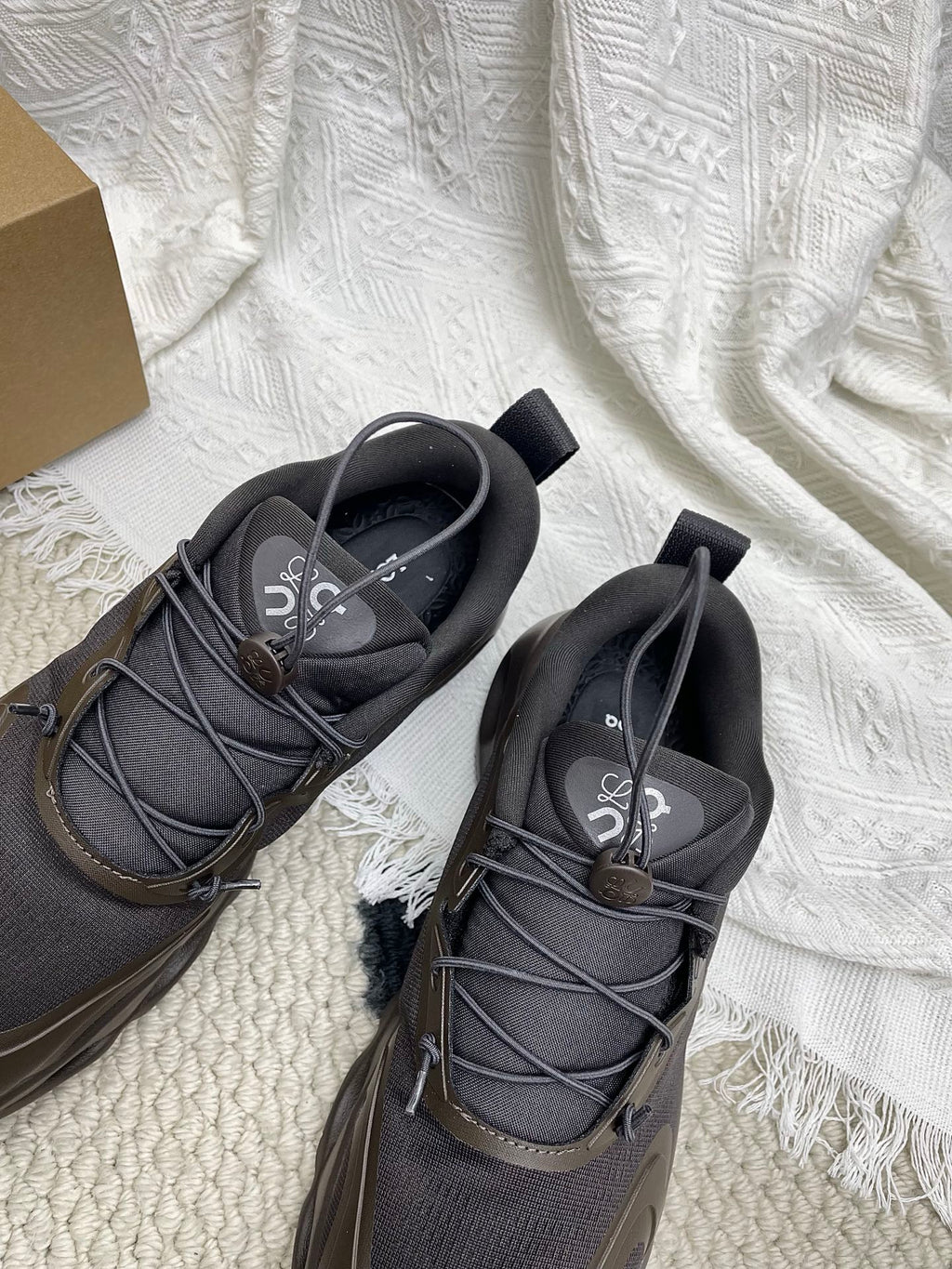 LOEWE 26S CLOUDSOLO SNEAKERS IN DARK BROWN RECYCLED POLYESTER
