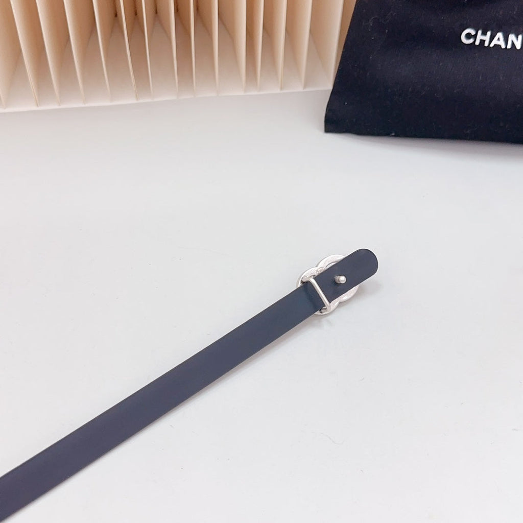 CC BELT 15 MM IN LIGHT GREY SUEDE WITH SILVER HARDWARE