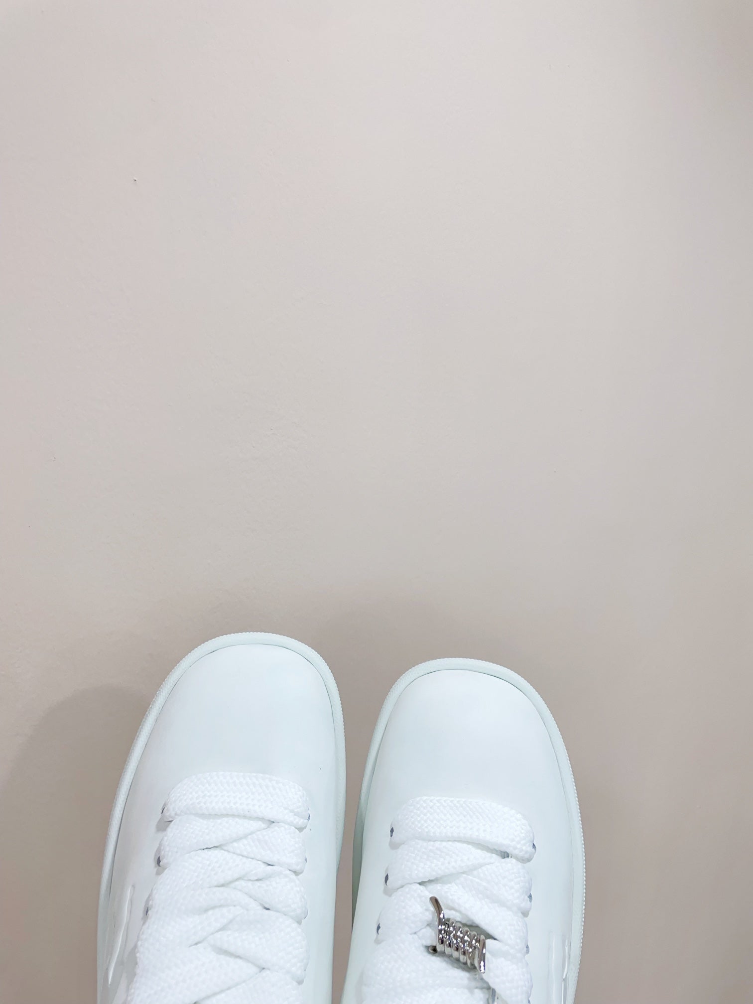 BURBERRY 26S LACE UP SNEAKERS IN WHITE CALFSKIN
