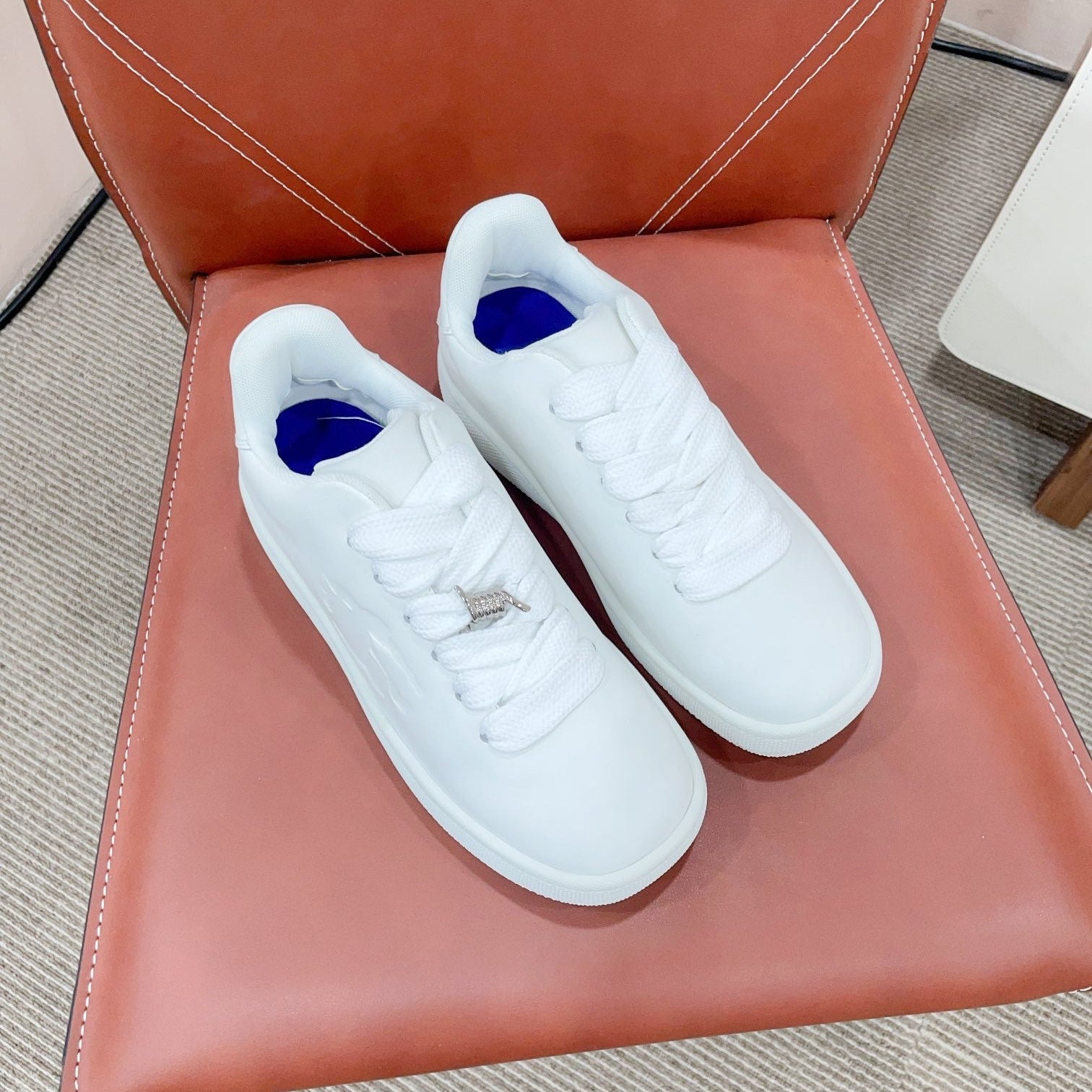 BURBERRY 26S LACE UP SNEAKERS IN WHITE CALFSKIN