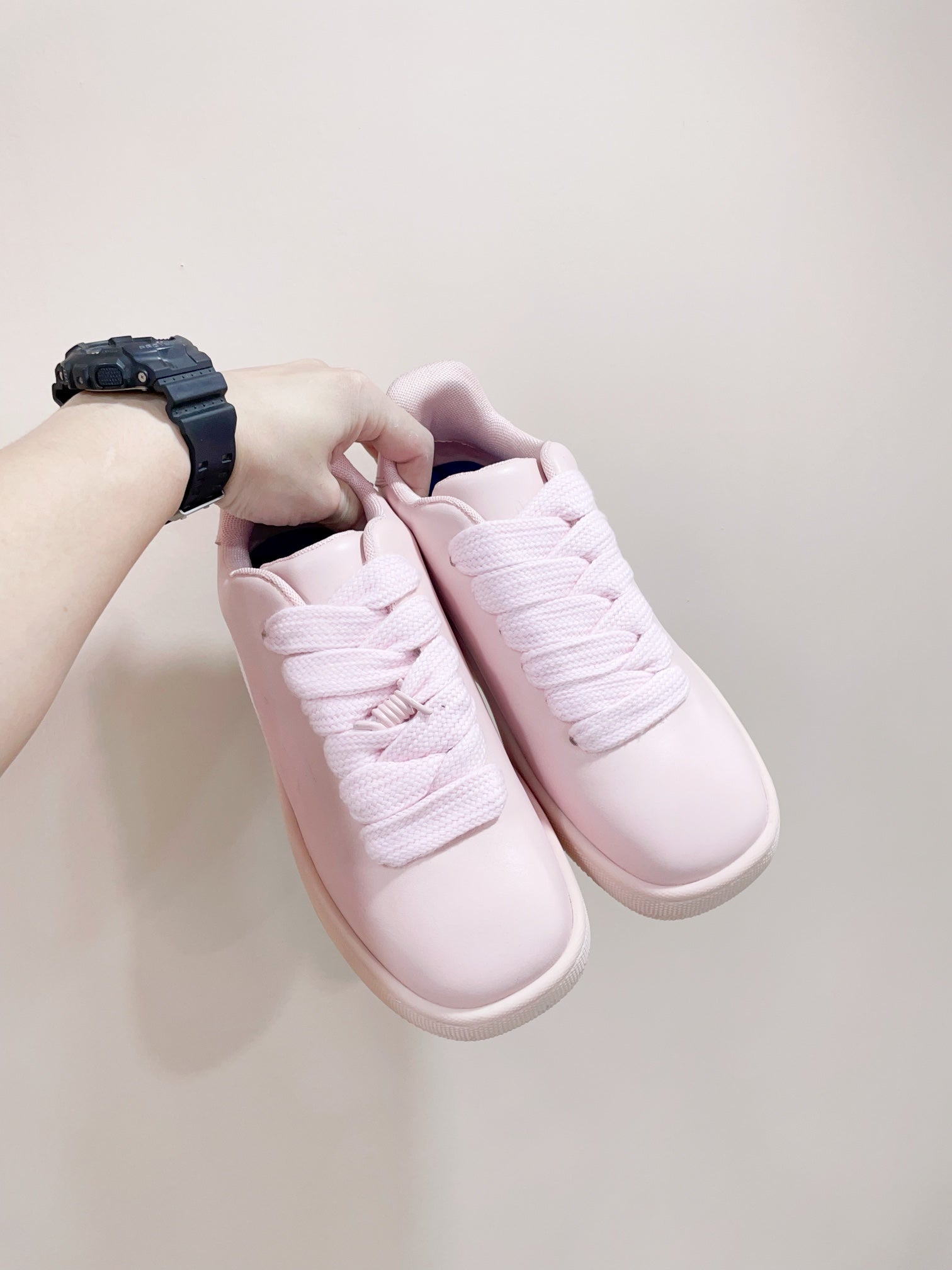 BURBERRY 26S LACE UP SNEAKERS IN LIGHT PINK CALFSKIN