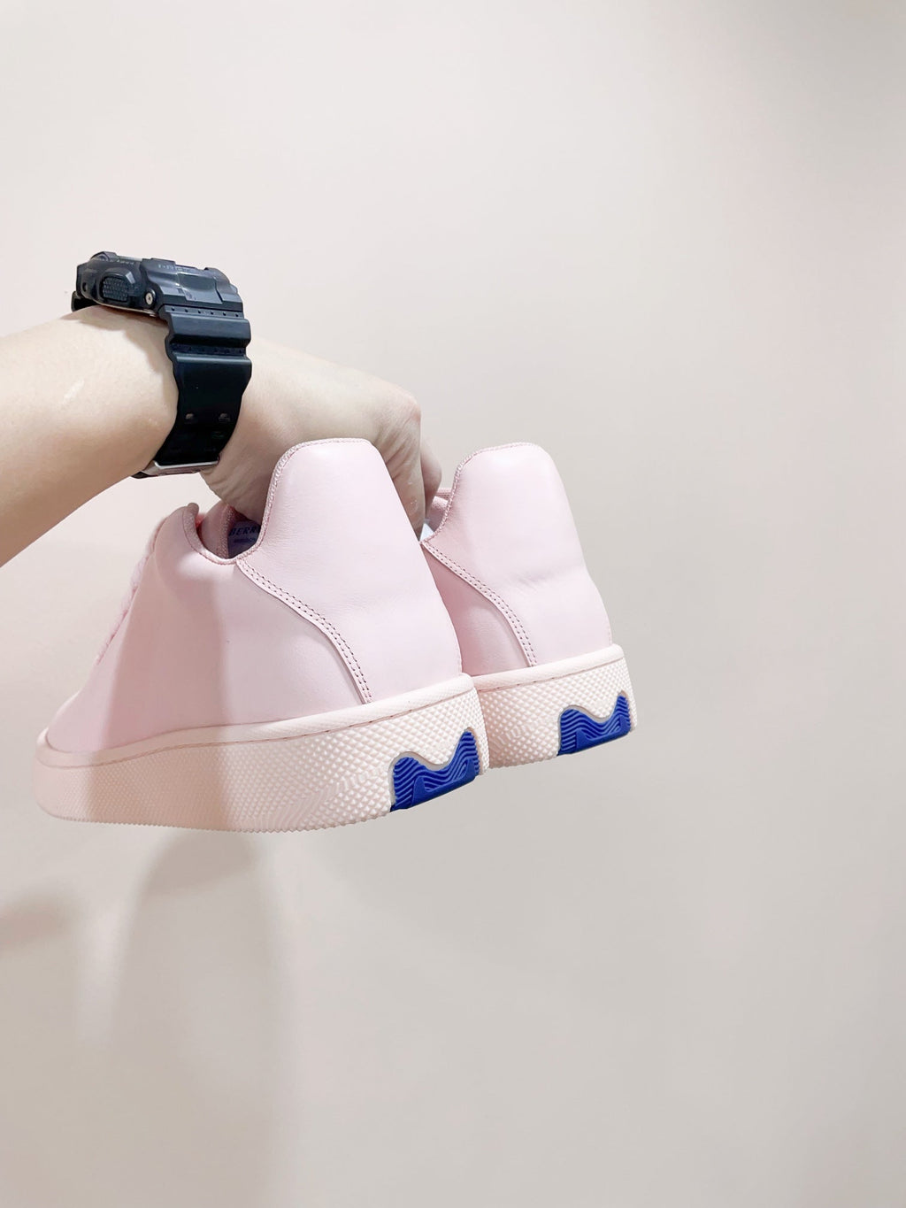 BURBERRY 26S LACE UP SNEAKERS IN LIGHT PINK CALFSKIN