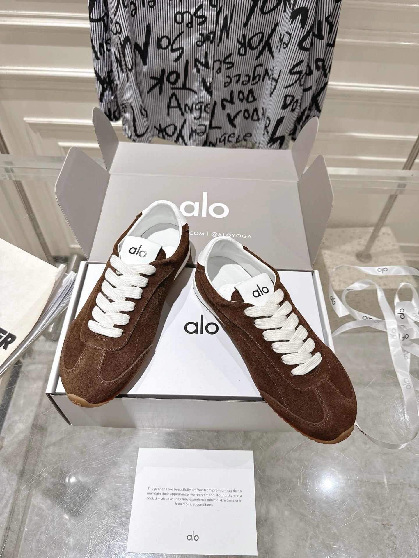 ALO 25S SUNSET SNEAKER IN DARK BROWN SUEDE