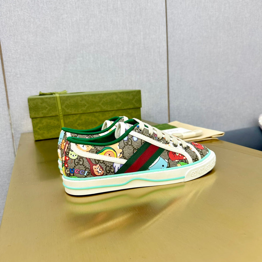GG TENNIS 1977 TRAINER CANVAS WITH ANIMALS MOTIF