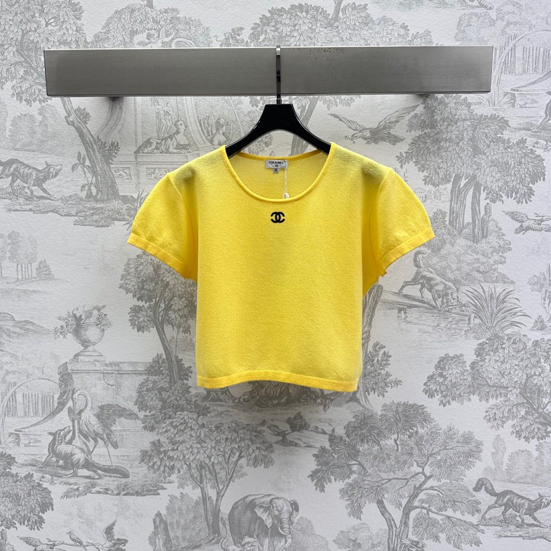 CHANEL SHORT SLEEVE CREW NECK KNIT TOP 263666
