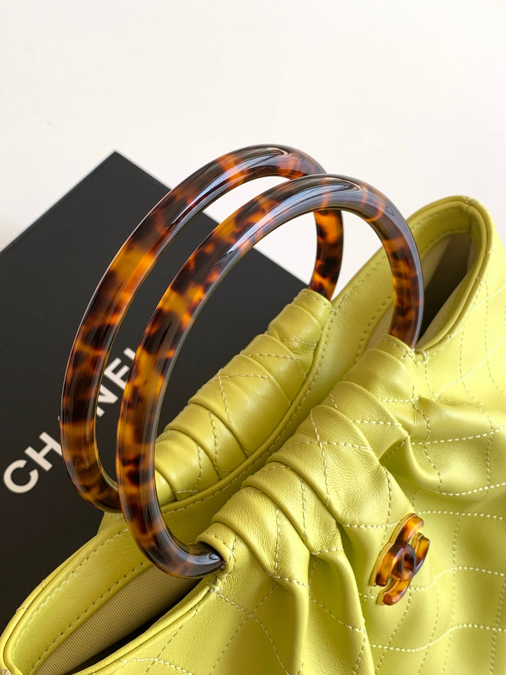 CHANEL 26S HAND BAG 32 IN LIME YELLOW LAMBSKIN GOLD HARDWARE