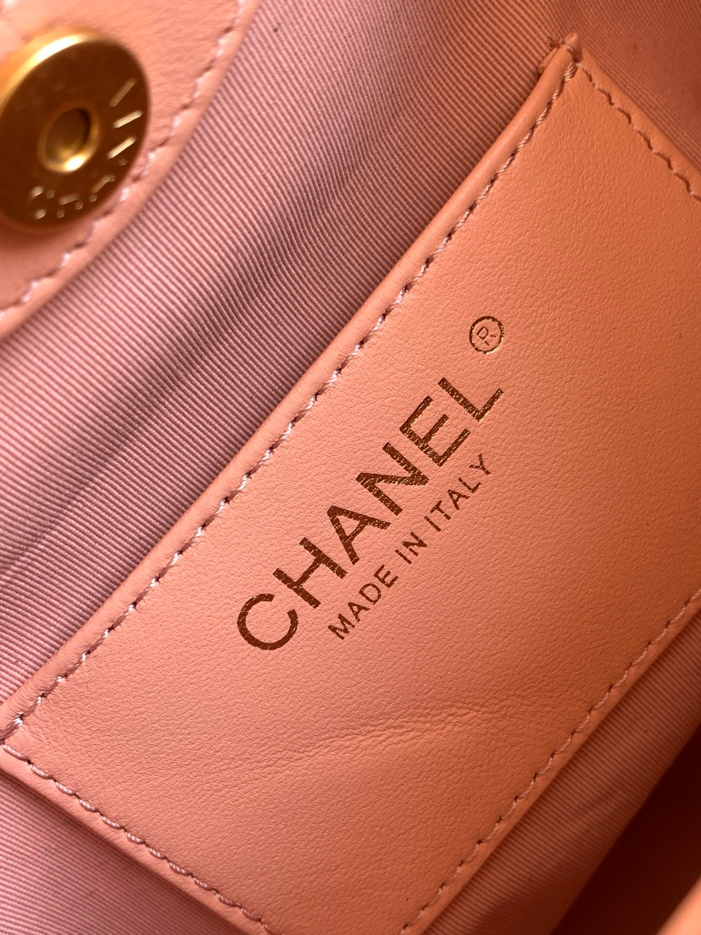 CHANEL 26S HAND BAG 32 IN PINK LAMBSKIN GOLD HARDWARE