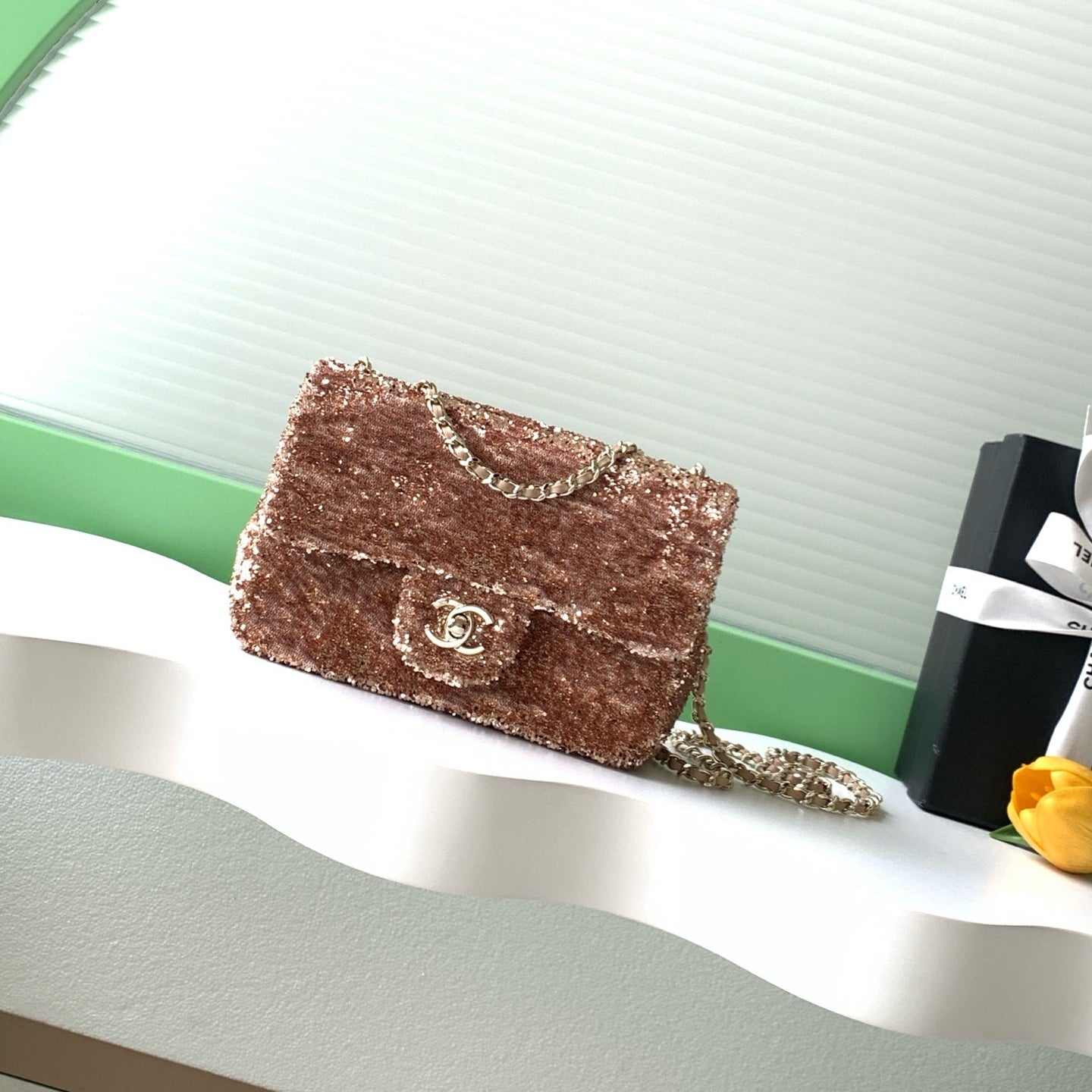 CHANEL 26S SEQUINS FLAP BAG 21 IN BROWN TWEED AND CALFSKIN GOLD HARDWARE