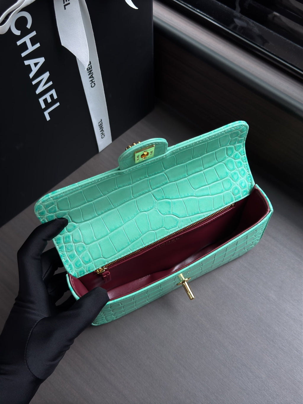 CHANEL 26S WALLET ON CHAIN 22 IN TIFFANY BLUE CROCODILE-EMBOSSED CALFSKIN GOLD HARDWARE