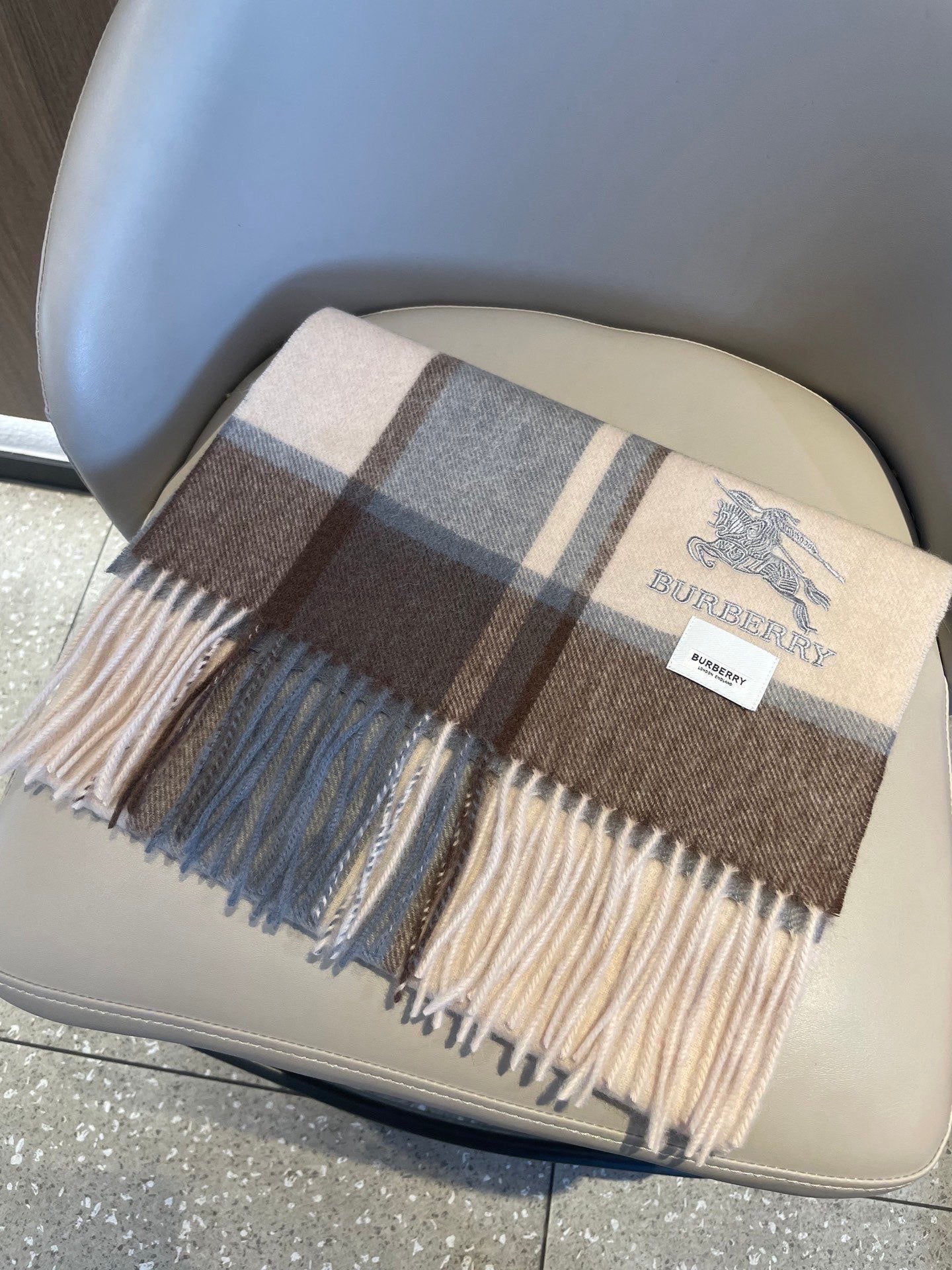 BURBERRY 26S SCARF 180CM IN CASHMERE 160447