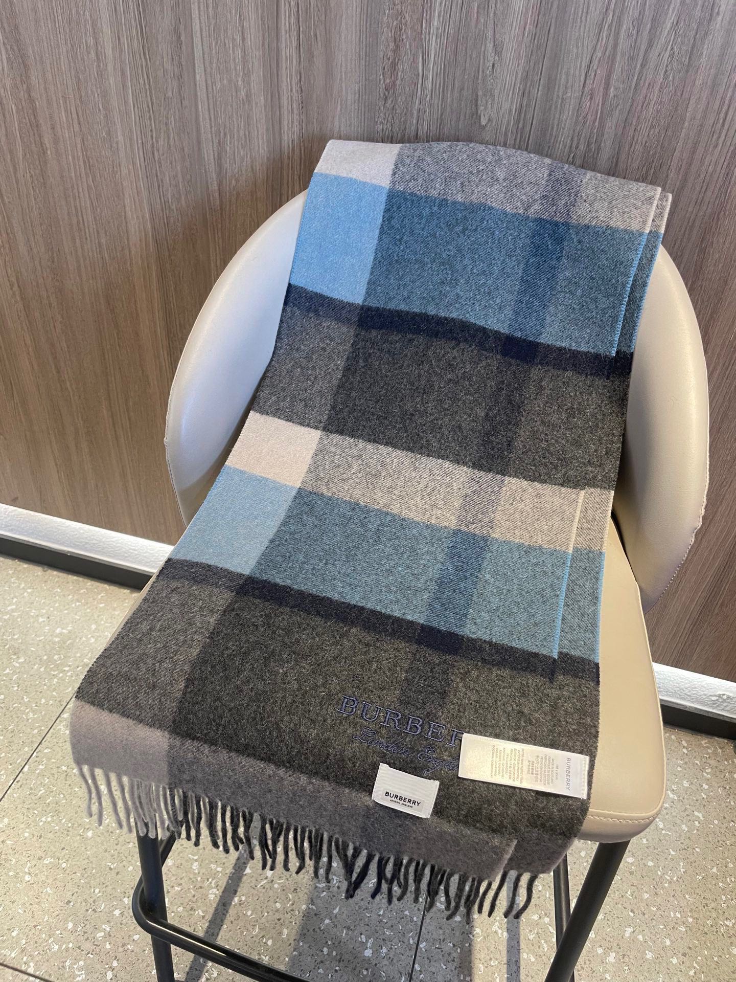 BURBERRY 26S SCARF 180CM IN CASHMERE 160449
