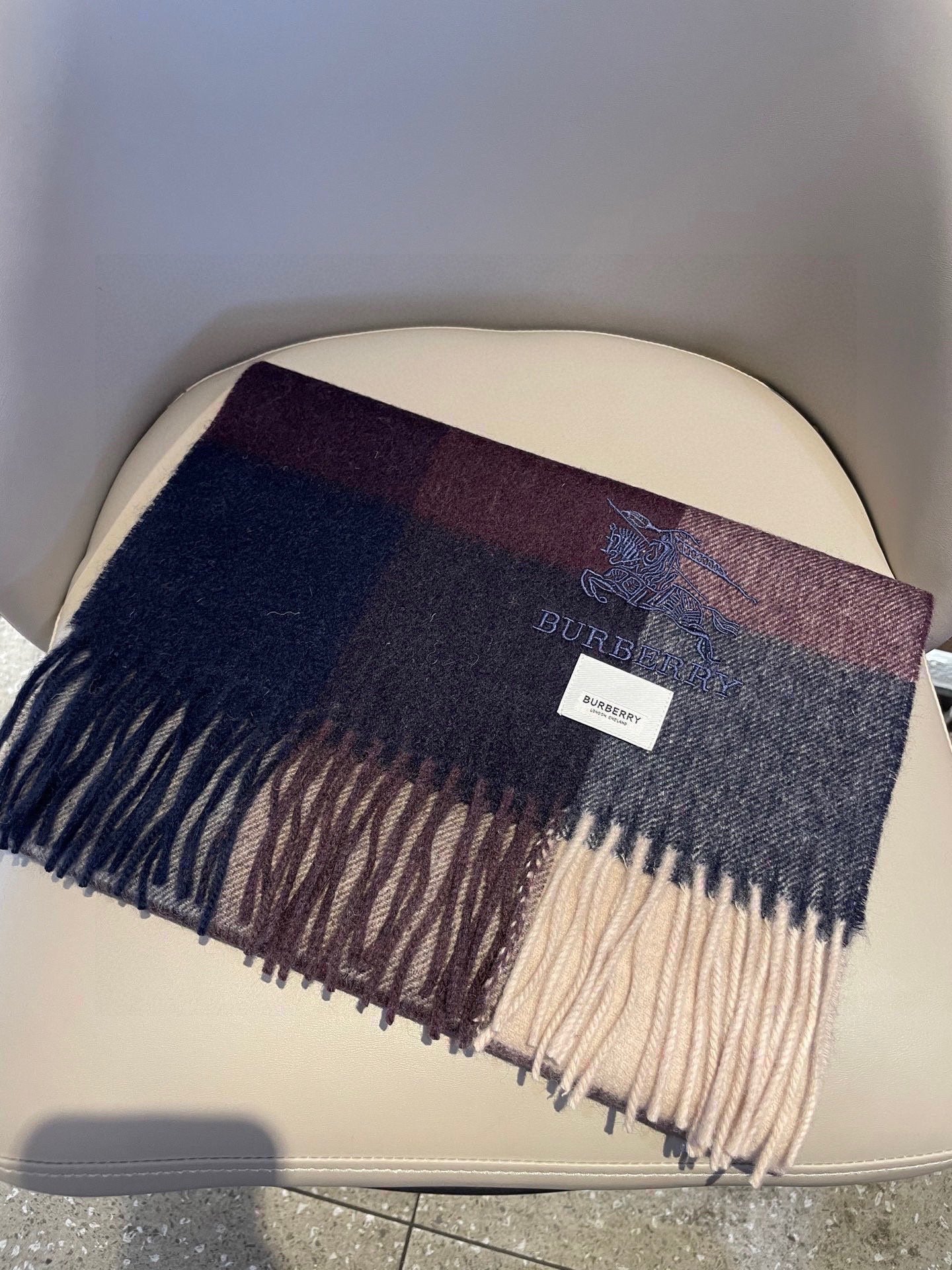 BURBERRY 26S SCARF 180CM IN CASHMERE 163812