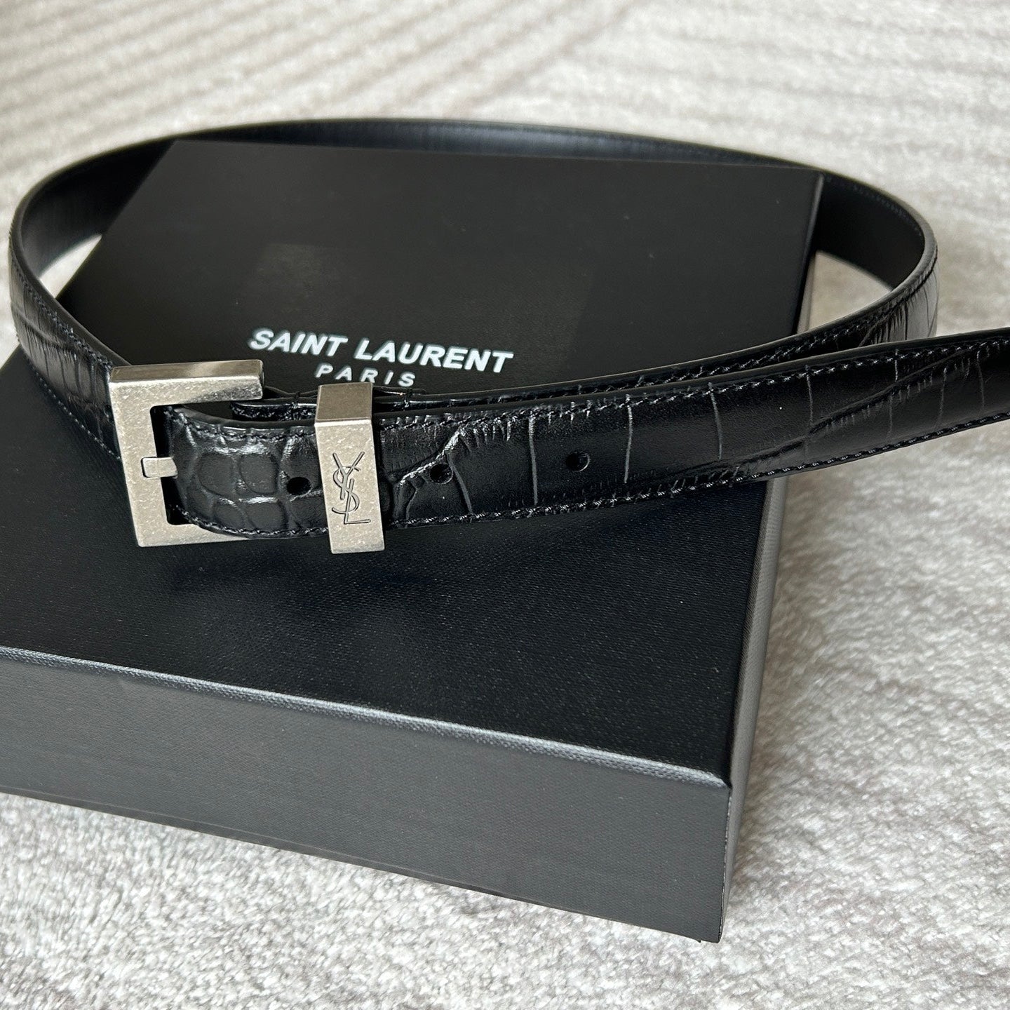 YSL 25S BELT 20 MM IN BLACK EMBOSSED CALFSKIN 543673