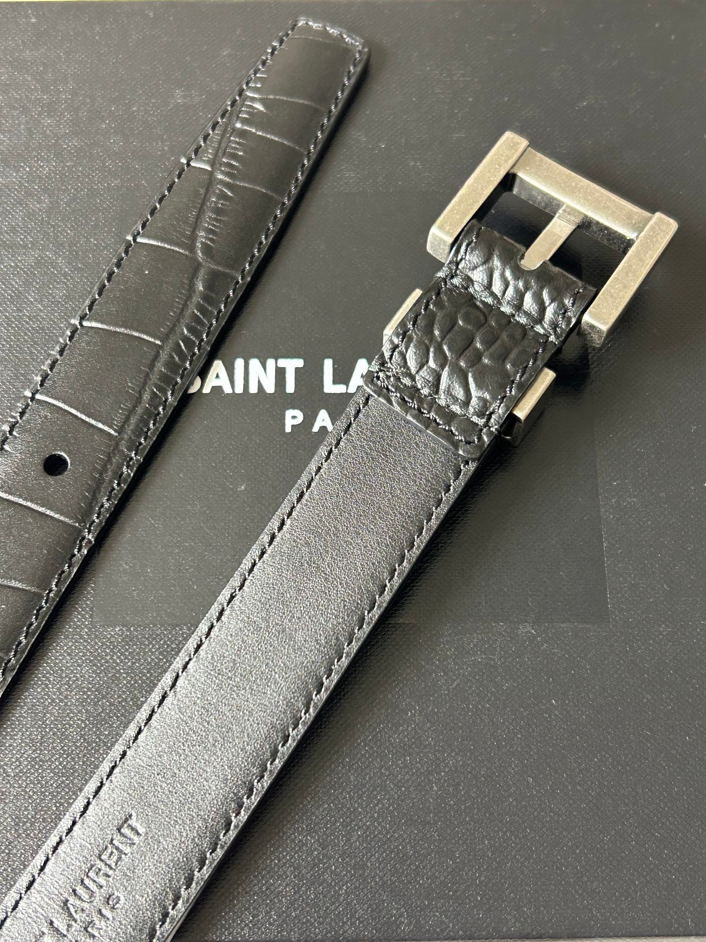 YSL 25S BELT 20 MM IN BLACK EMBOSSED CALFSKIN 543673