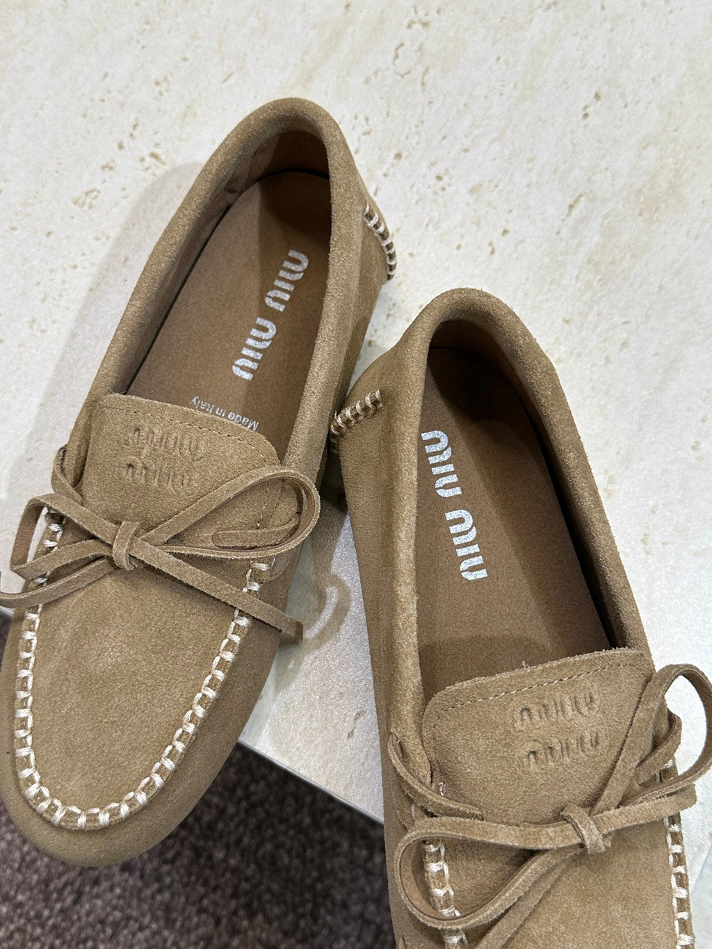 MIUMIU 26S LOAFERS IN BROWN SUEDE WITH BOW