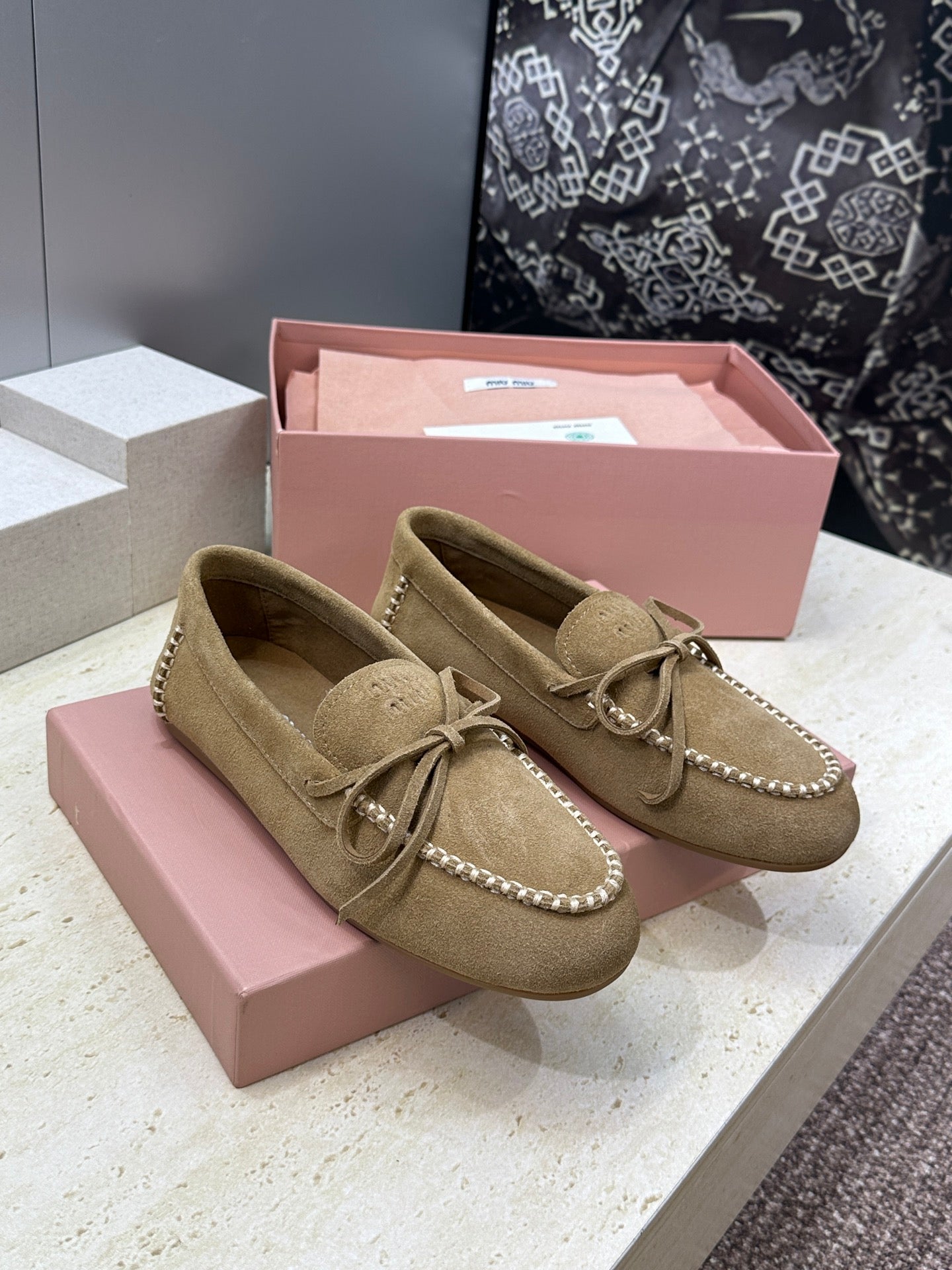 MIUMIU 26S LOAFERS IN BROWN SUEDE WITH BOW