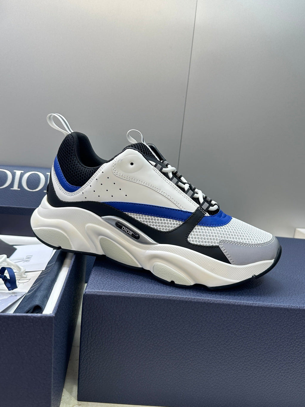 DIOR 26S SNEAKERS STYLE 010